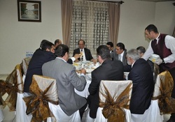 Vali, şehit aileleri ve gazilerle iftarda buluştu