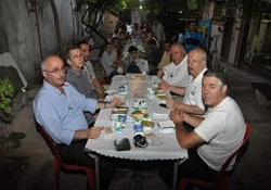 Tarihi Çarşı'da İftar Geleneği
