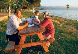 Türk halkının yüzde 61'i hayatından memnun