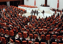 Eski Milletvekillerine 'Dokunulacak'