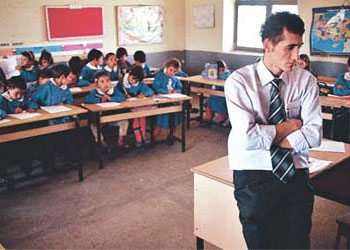 Eğitim üzerinde darbe sembolizmi:24 Kasım Ögretmenler Günü