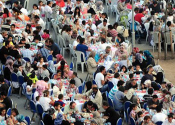 Halilürrahman sofrasında 50 bin kişiye iftar