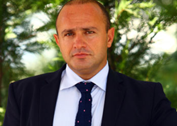 Oruç, bizim nefsimizi kontrol etmek demek