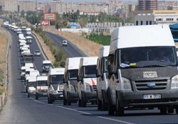 Sivil araçlarla sınıra 2 bin asker