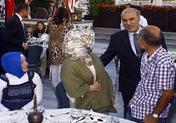 İstanbul Emniyeti'nden şehit ailelerine yemek!