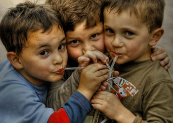 Çocuklar için camilere oyun alanı yapılacak