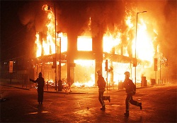 Yeni isyan dalgasına karşı Twitter yasağı tartışılıyor