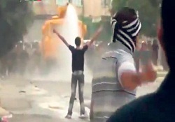 Suriye'de gösterilerde 14 kişi öldü