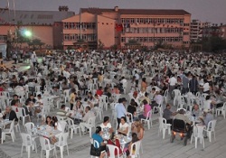 Türe: İftar yemekleri birlik ve beraberliğe vesile oluyor