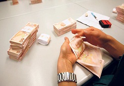 Memura da işçiler gibi iki yılda bir zam pazarlığı hakkı