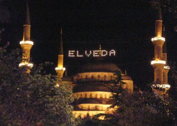 Bir Ramazan Bayramı'na daha uyanmak