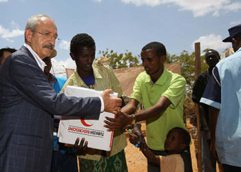 Kılıçdaroğlu: Her üniversite 2 Somalili okutsun