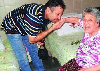 Hayırsız evlatlara 1551 km'lik insanlık dersi