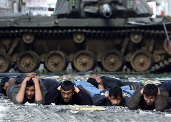 Zulme razı olmak da zalimliktir