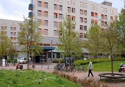 54 yıldır aynı üniversitede öğrenci