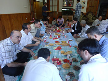 Akika pilavı sünneti yaşıyor!