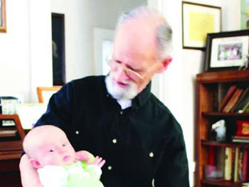 Avrupa'da kiralık dede ve nine dönemi!