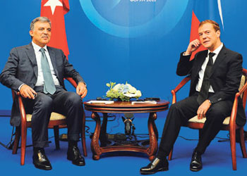 Devlet halkın önünden değil arkasından gider