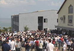Emniyet'ten Yeni Üniversitelerine Broşürlü Terör Uyarısı
