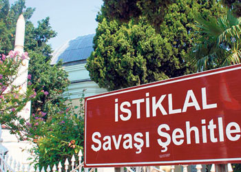 Osmanlıyı yıkan şehitlere iade-i itibar!