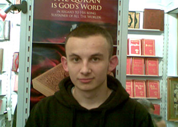 Üstad Said Nursi ikna, papazlar tehdit ediyor