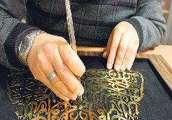 Okullar, tezhib ve ebru ile şenlenecek