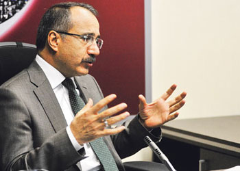 Dinçer: 150 bin öğretmene ihtiyaç var!