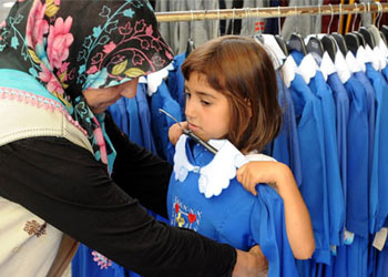 Okulun ilk haftasında çocuğa nasıl davranmalı