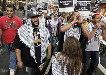 Yahudiler ve Müslümanlar Filistin için yürüdü