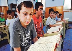 Kuşadası'nda Kur'ân kursu inşaatı için ruhsat tartışması
