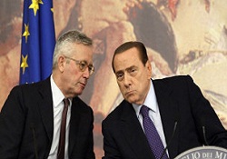 S&P İtalya'nın kredi notunu düşürdü