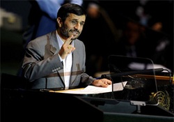 Ahmedinejad konuştu ABD'liler kaçtı!