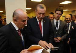 Erdoğan, Osmanlı Arşivleri konulu sergiyi açtı