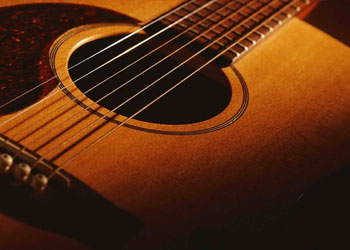 Nefsinin mertebeleri yedi telli enstrüman gibi