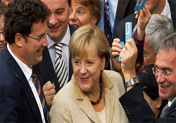 Almanya, Yunanistan'a yardımın yolunu açtı