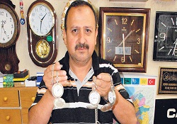 150 yıllıklar ama saati hiç şaşırmadılar