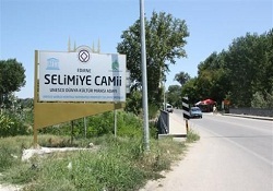 Selimiye'nin yeni tabelaları geldi