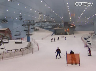 Çölün ortasında kayak pisti!