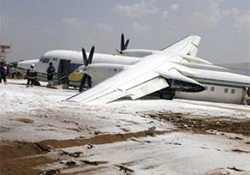 Uçak gövdesi üzerine iniş yaptı