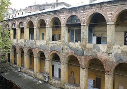 550 yıllık miras yok mu oluyor?
