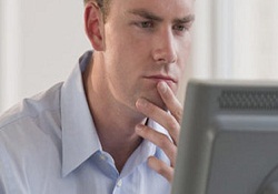 Masa başı çalışanlar göz sağlığına dikkat!