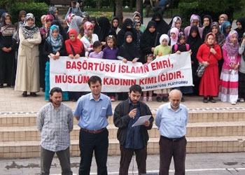 Başörtüsü yasağı tarihe gömülmeli