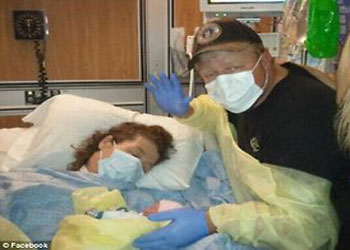 Öleceğini bile bile yavrusunu dünyaya getirdi