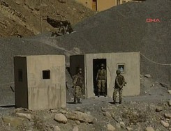 Peşmegeler PKK'nın kaçış yolunu kapattı