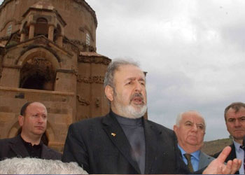 Ermeni kilisesi bölge barışı duasıyla açılacak