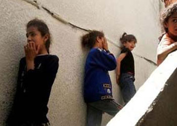 BM: Filistinli çocuklar kötü durumda!