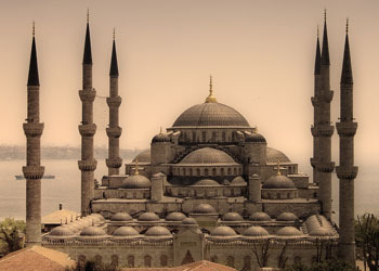 Türkiye'de 83 bin 574 camide ibadet yapılıyor