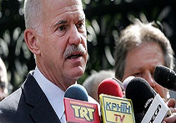 Papandreu birlik çağrısında bulundu