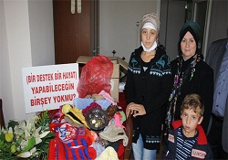 Kanser hastası 50 çocuk harçlıklarını bağışladı