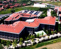Öğrencisine tekno-ticareti öğreten üniversite